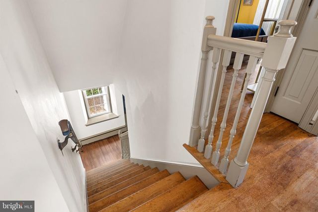 28 W 2ND ST, Boyertown, PA 19512