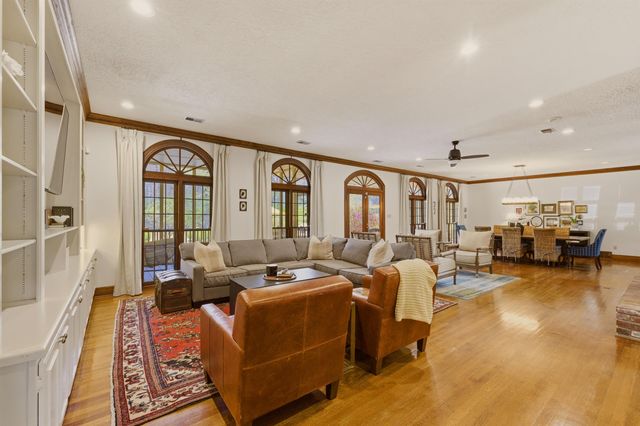 910 N ROCKY HILLS CV, Unincorporated, TN 38018