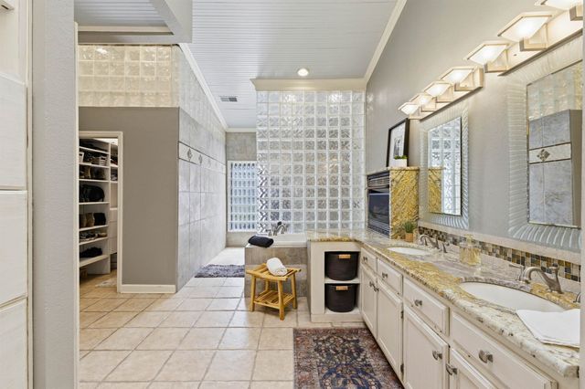 910 N ROCKY HILLS CV, Unincorporated, TN 38018