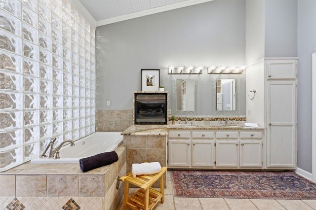 910 N ROCKY HILLS CV, Unincorporated, TN 38018