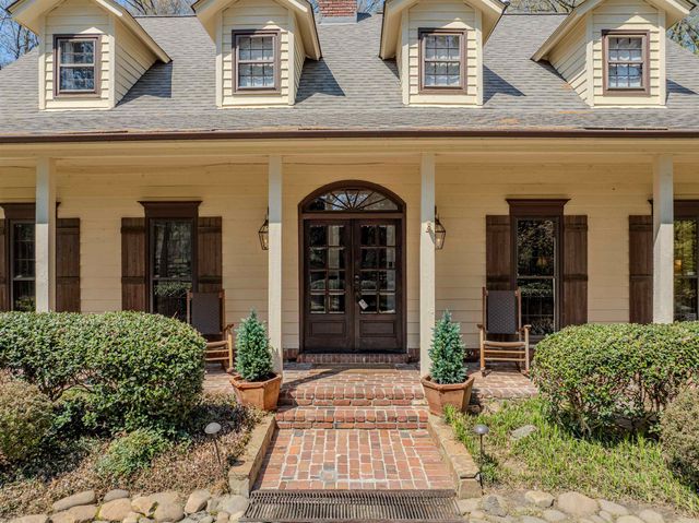 910 N ROCKY HILLS CV, Unincorporated, TN 38018