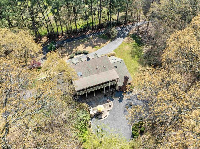 910 N ROCKY HILLS CV, Unincorporated, TN 38018