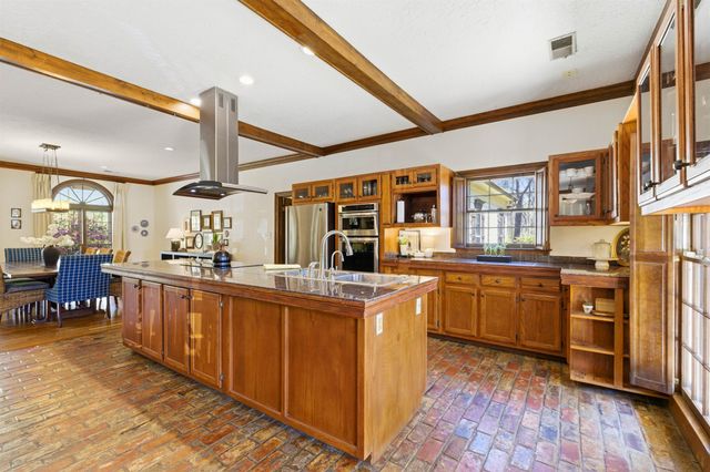 910 N ROCKY HILLS CV, Unincorporated, TN 38018