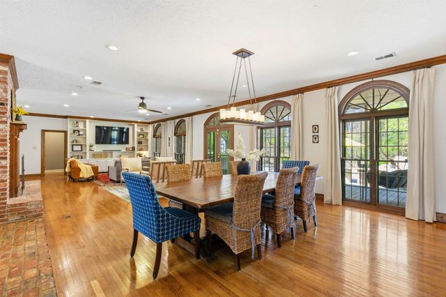 910 N ROCKY HILLS CV, Unincorporated, TN 38018