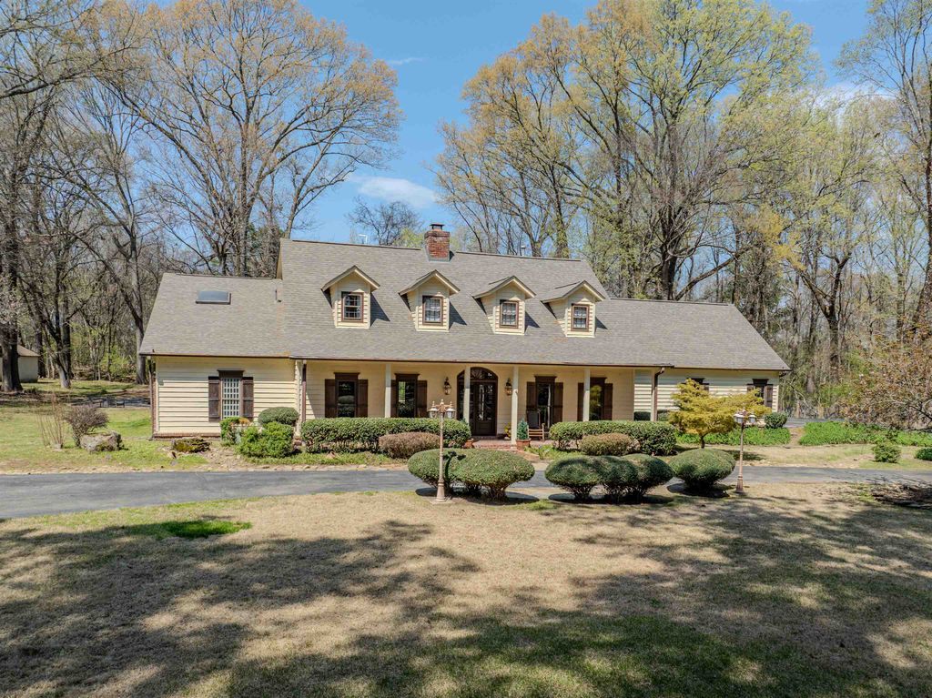 910 N ROCKY HILLS CV, Unincorporated, TN 38018