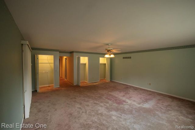 45400 N Territorial Road, Plymouth, MI 48170