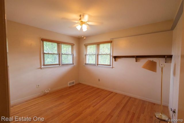 45400 N Territorial Road, Plymouth, MI 48170