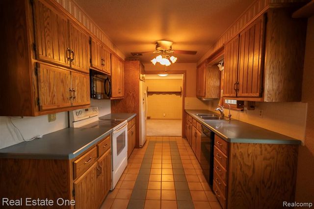 45400 N Territorial Road, Plymouth, MI 48170