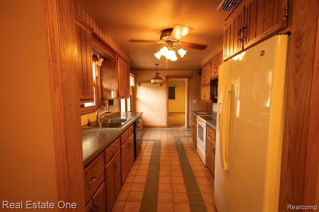 45400 N Territorial Road, Plymouth, MI 48170