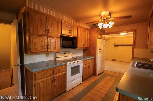 45400 N Territorial Road, Plymouth, MI 48170