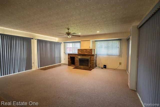 45400 N Territorial Road, Plymouth, MI 48170