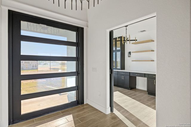 179 Hidden Ranch Ln, Floresville, TX 78114