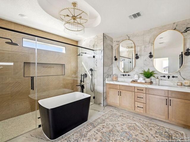 179 Hidden Ranch Ln, Floresville, TX 78114