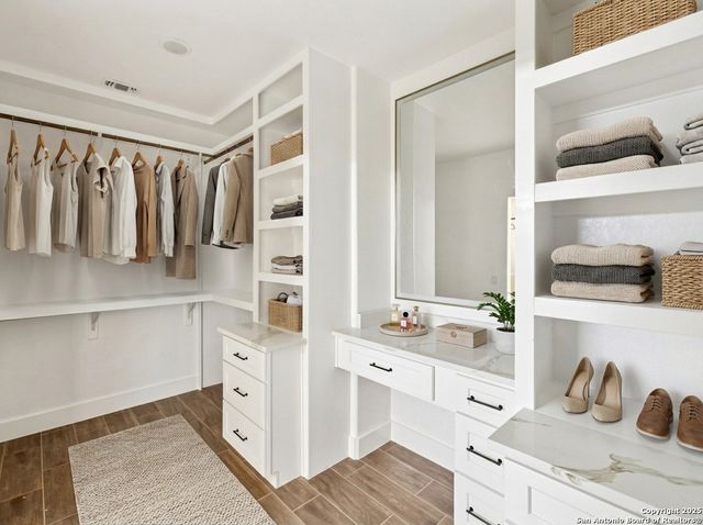 179 Hidden Ranch Ln, Floresville, TX 78114