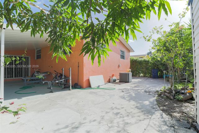 827 NW 73rd St, Miami, FL 33150
