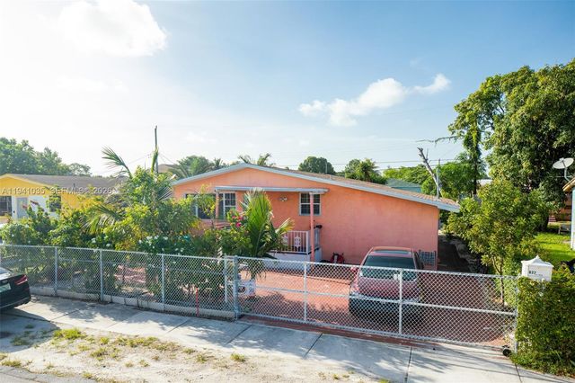 827 NW 73rd St, Miami, FL 33150