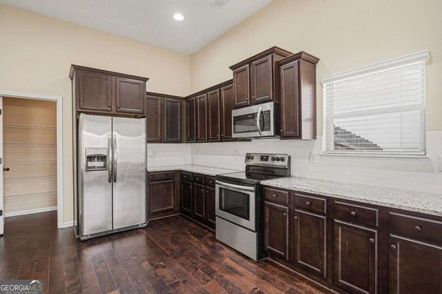 1611 Stillriver Run Drive, Mcdonough, GA 30252