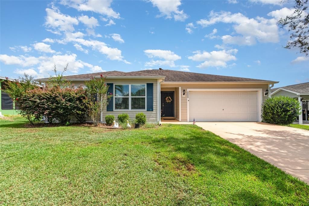 1013 PARKER PLACE, Lady Lake, FL 32159