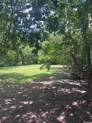 938 S Pine Street, San Antonio, TX 78210