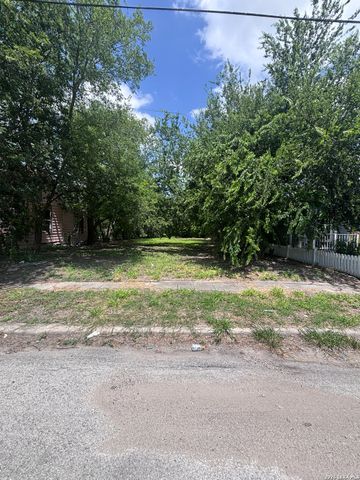 938 S Pine Street, San Antonio, TX 78210