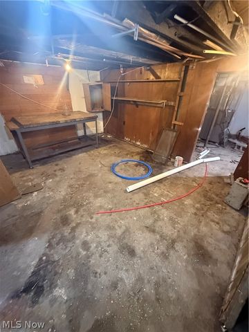 536 Lindell Street, Akron, OH 44305