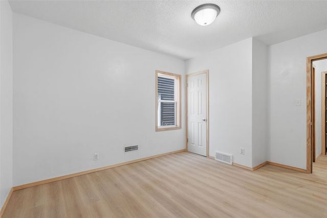 423 41st Street NE, Cedar Rapids, IA 52402