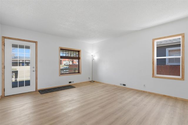 423 41st Street NE, Cedar Rapids, IA 52402