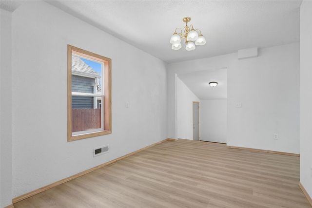 423 41st Street NE, Cedar Rapids, IA 52402