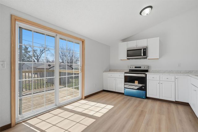 423 41st Street NE, Cedar Rapids, IA 52402