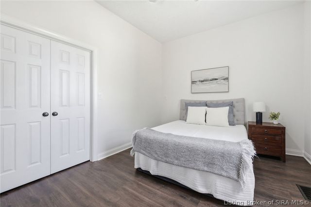 1126 Myrtle Avenue, New Albany, IN 47150