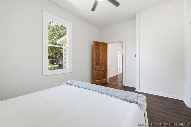 1126 Myrtle Avenue, New Albany, IN 47150