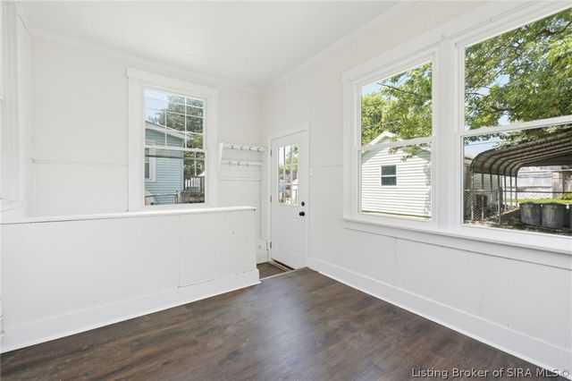 1126 Myrtle Avenue, New Albany, IN 47150