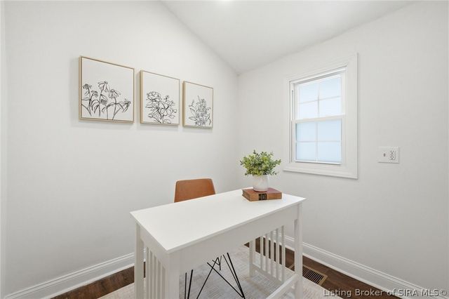 1126 Myrtle Avenue, New Albany, IN 47150