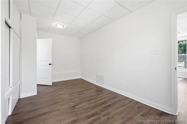 1126 Myrtle Avenue, New Albany, IN 47150