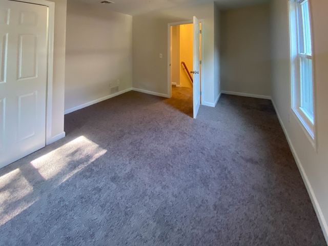 6 Carter Street, Webster, MA 01570
