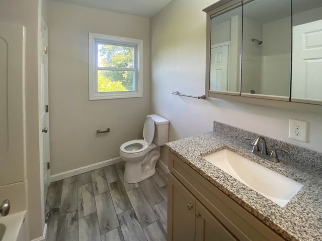 6 Carter Street, Webster, MA 01570