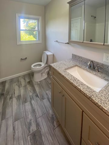 6 Carter Street, Webster, MA 01570