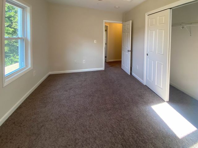 6 Carter Street, Webster, MA 01570