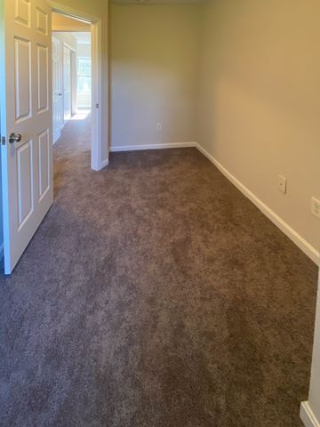 6 Carter Street, Webster, MA 01570