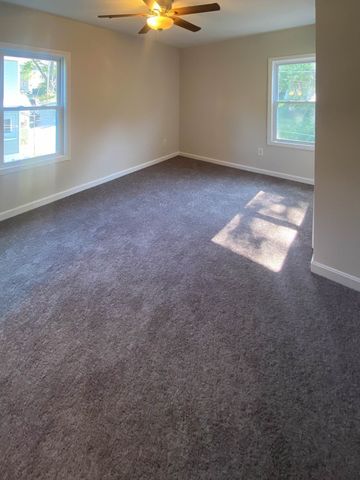6 Carter Street, Webster, MA 01570