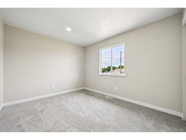 117 4th St, Fort Lupton, CO 80621