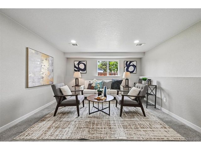 117 4th St, Fort Lupton, CO 80621