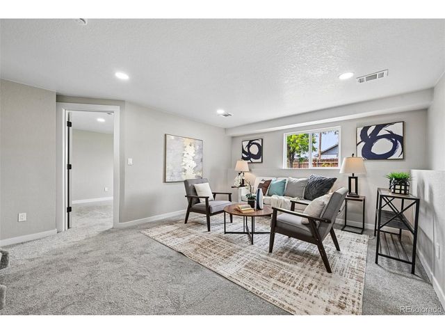 117 4th St, Fort Lupton, CO 80621