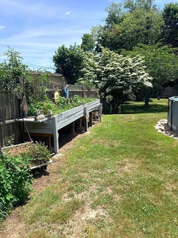 220 Belair St, New Bedford, MA 02745