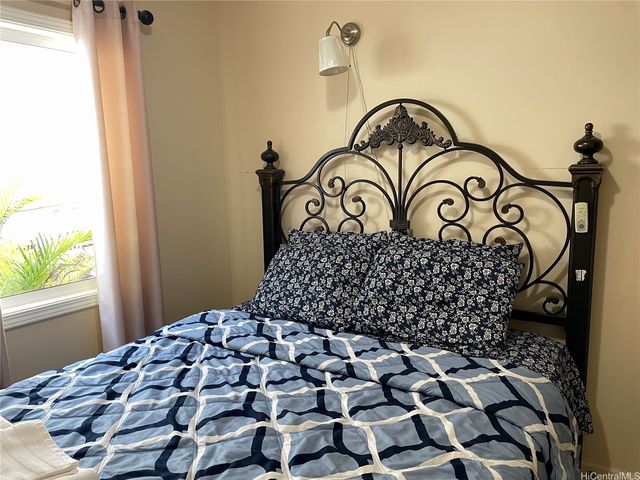 3223 Monsarrat Avenue A, Honolulu, HI 96815