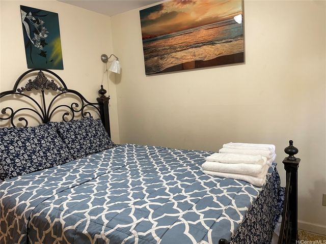 3223 Monsarrat Avenue A, Honolulu, HI 96815