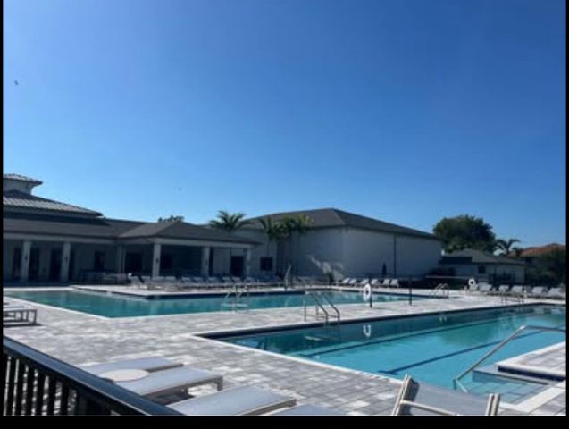5728 Phoenix Palm Court, Delray Beach, FL 33484