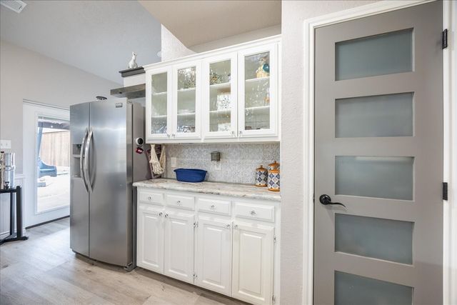 1301 N Saint Charles Avenue, Pilot Point, TX 76258