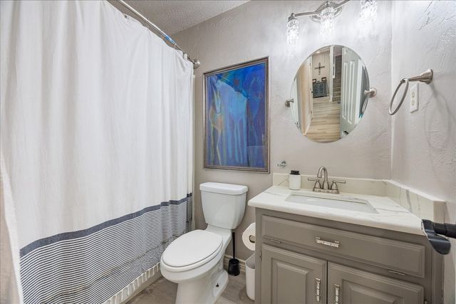 1301 N Saint Charles Avenue, Pilot Point, TX 76258