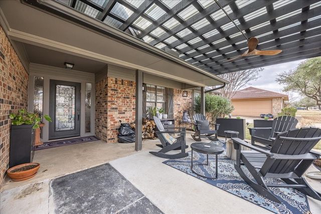 1301 N Saint Charles Avenue, Pilot Point, TX 76258